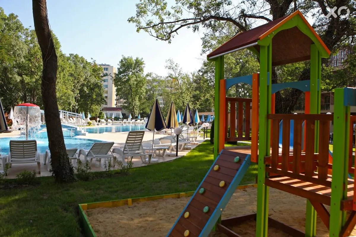 Yunona Hotel
