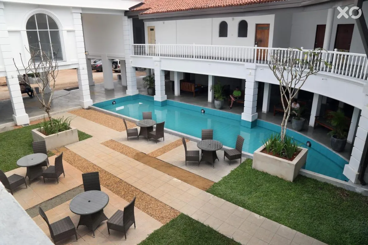 Hibiscus Beach Hotel