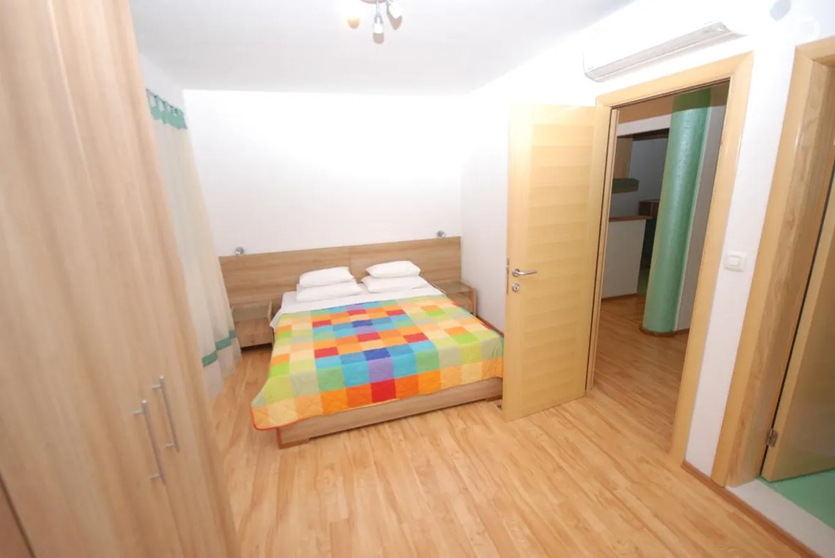 Springs Apartments & Rooms