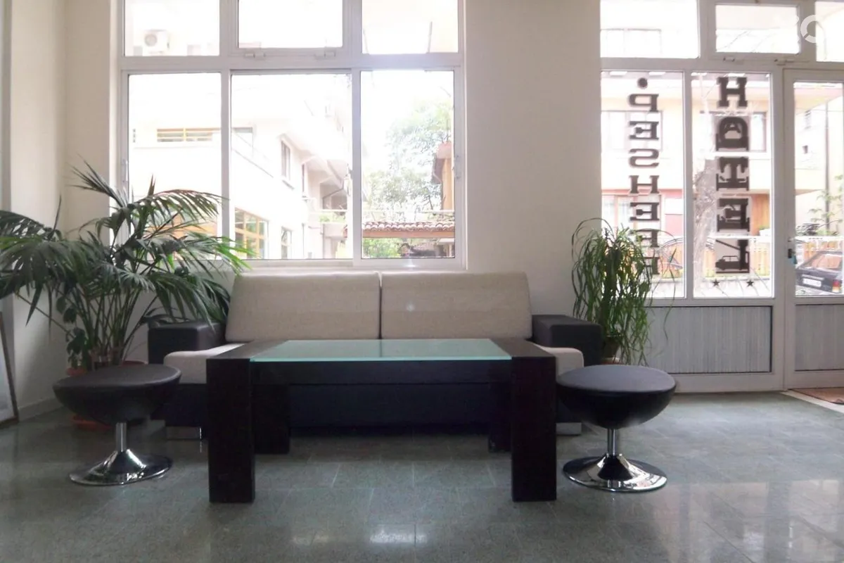 Peshev Hotel