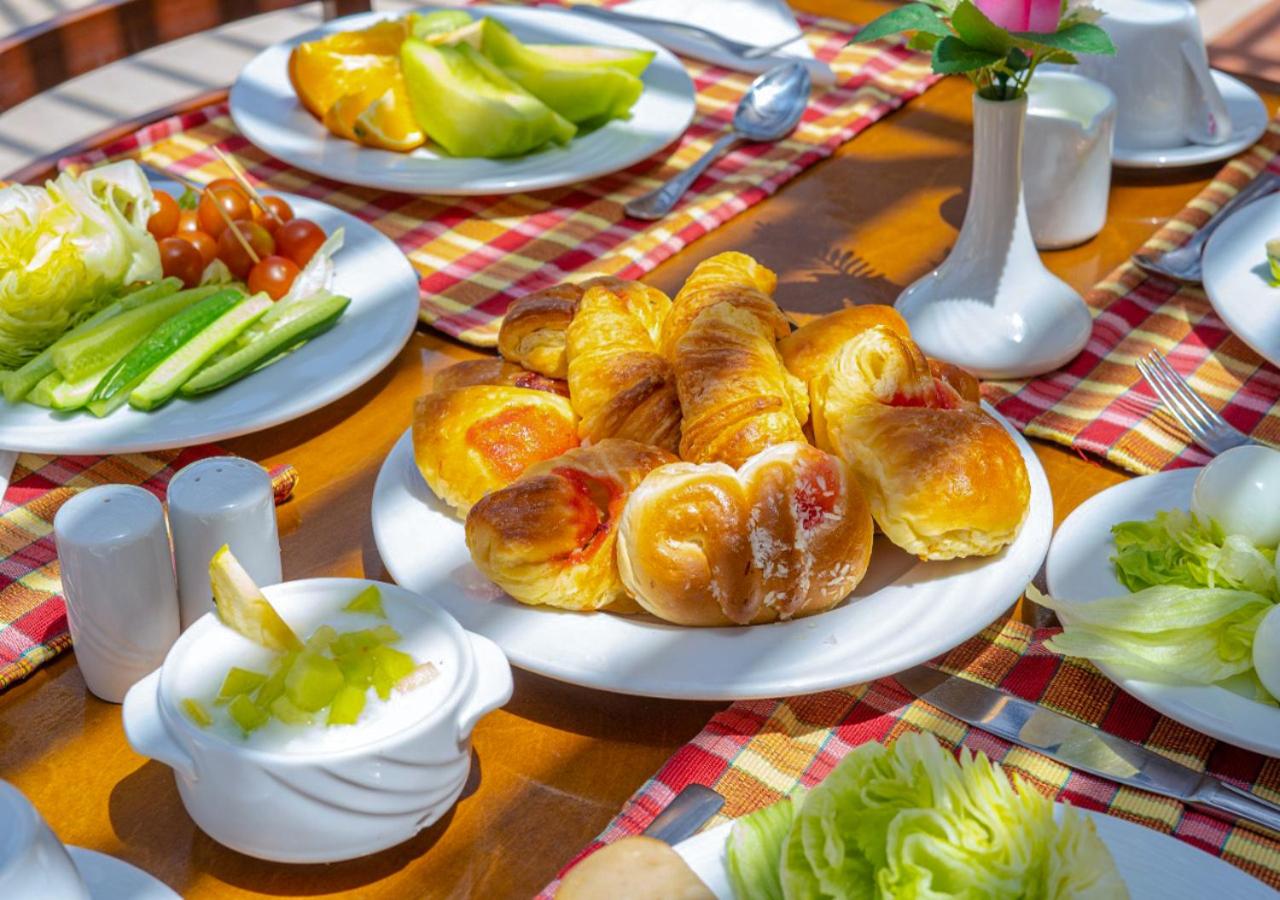 Ivy Cyrene Island Resort