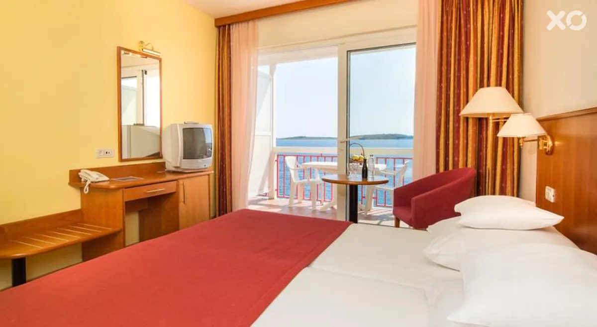 Zora Hotel