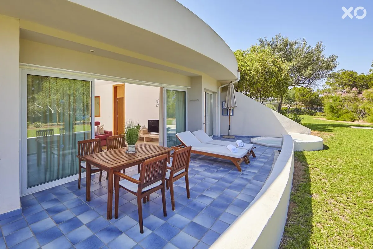 Ikos Porto Petro