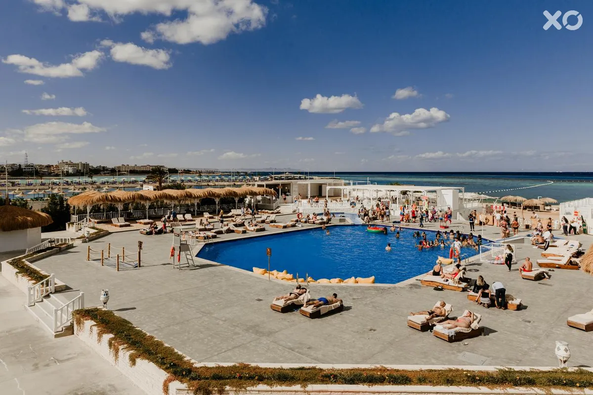 Meraki Resort