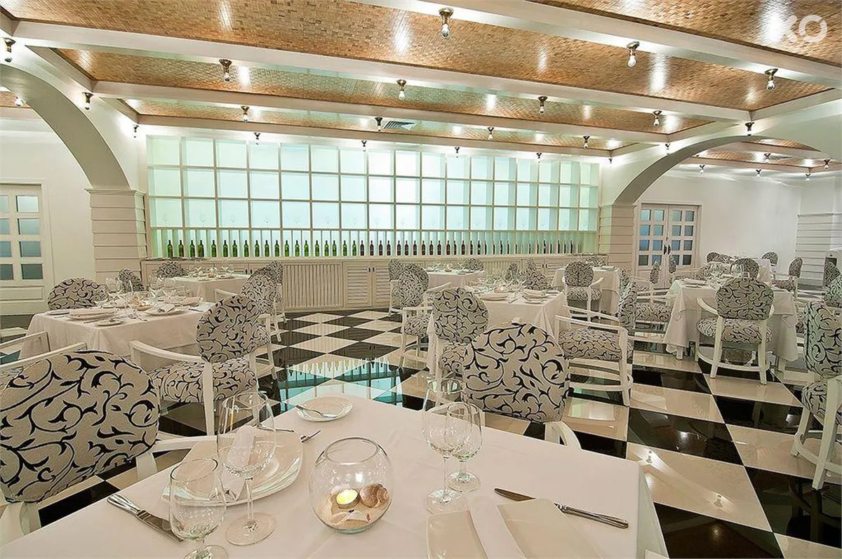 Ocean Maya Royale
