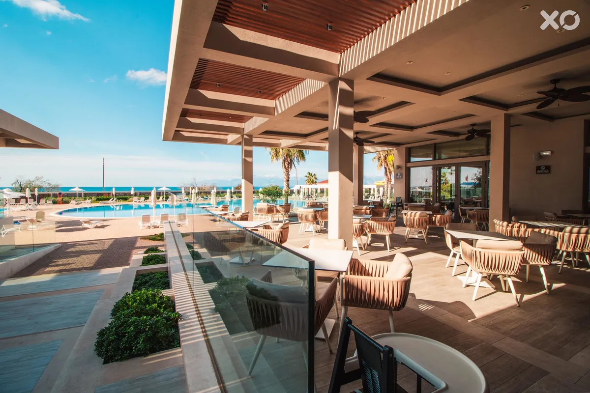 Almyros Beach Resort & Spa