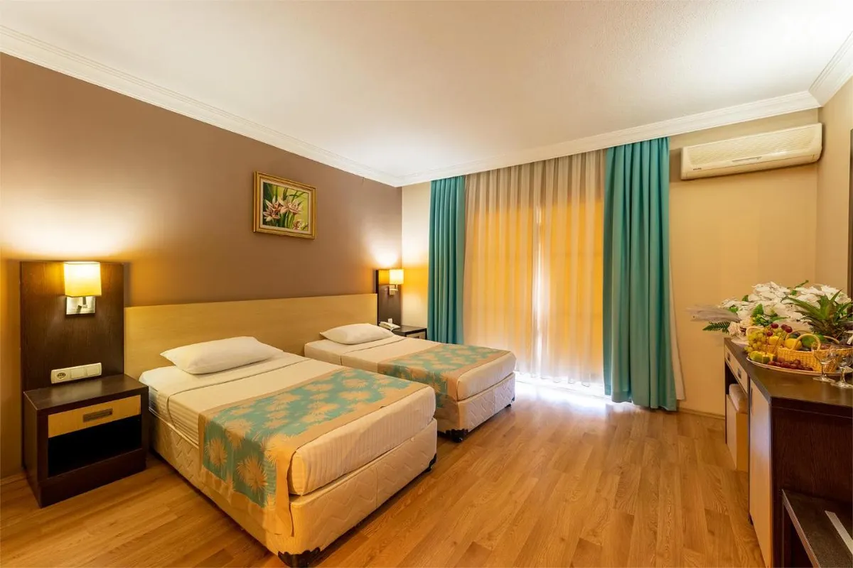 Viking Nona Beach Hotel