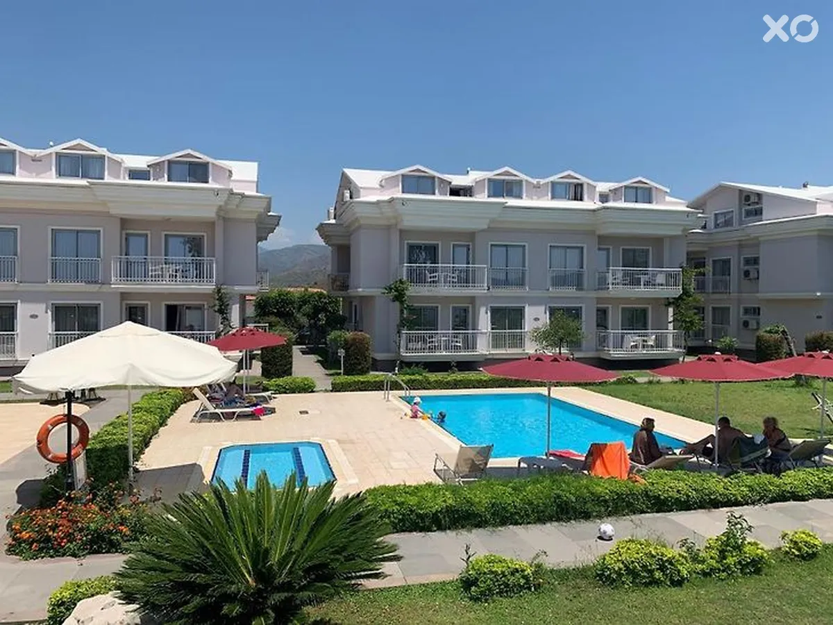 Daphne Residence