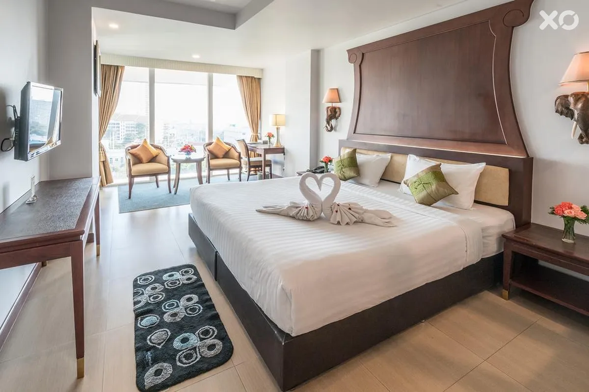 Aiyara Grand Hotel