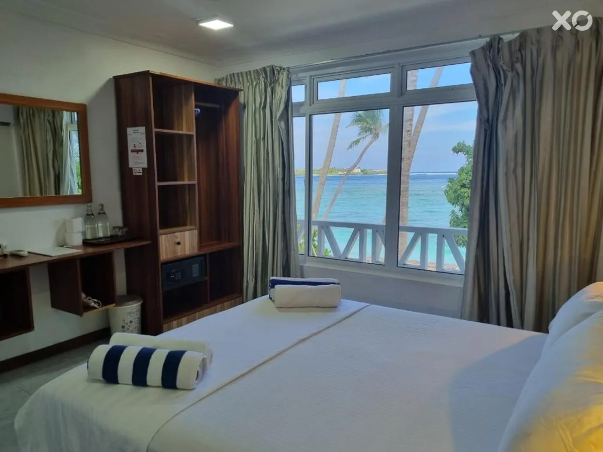 Batuta Maldives Surf View