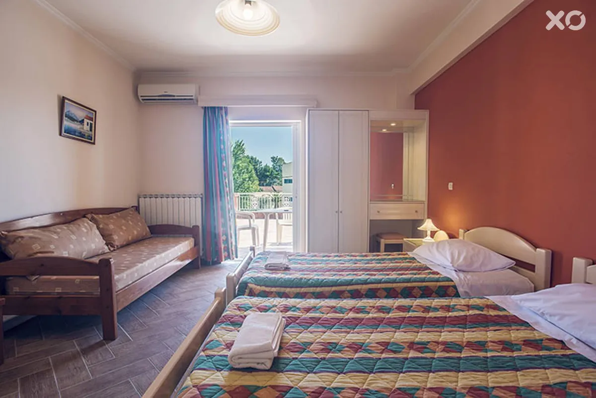 Omirikon Hotel & Apartments