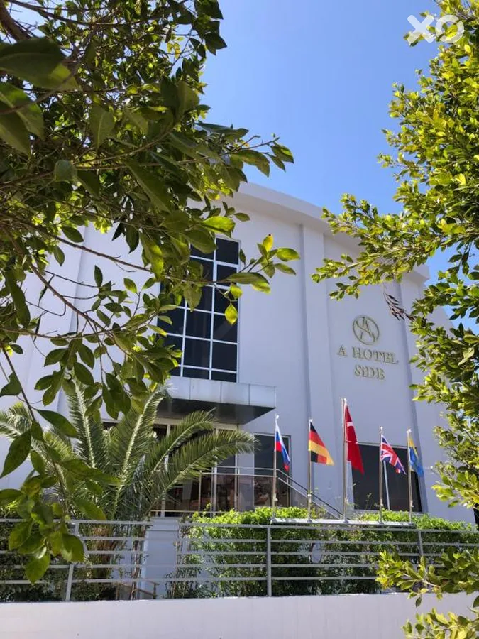 A Hotel Side