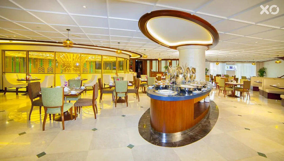 Raviz Center Point Hotel