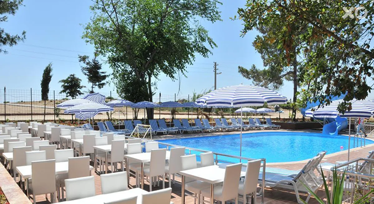 Aperion Beach Hotel