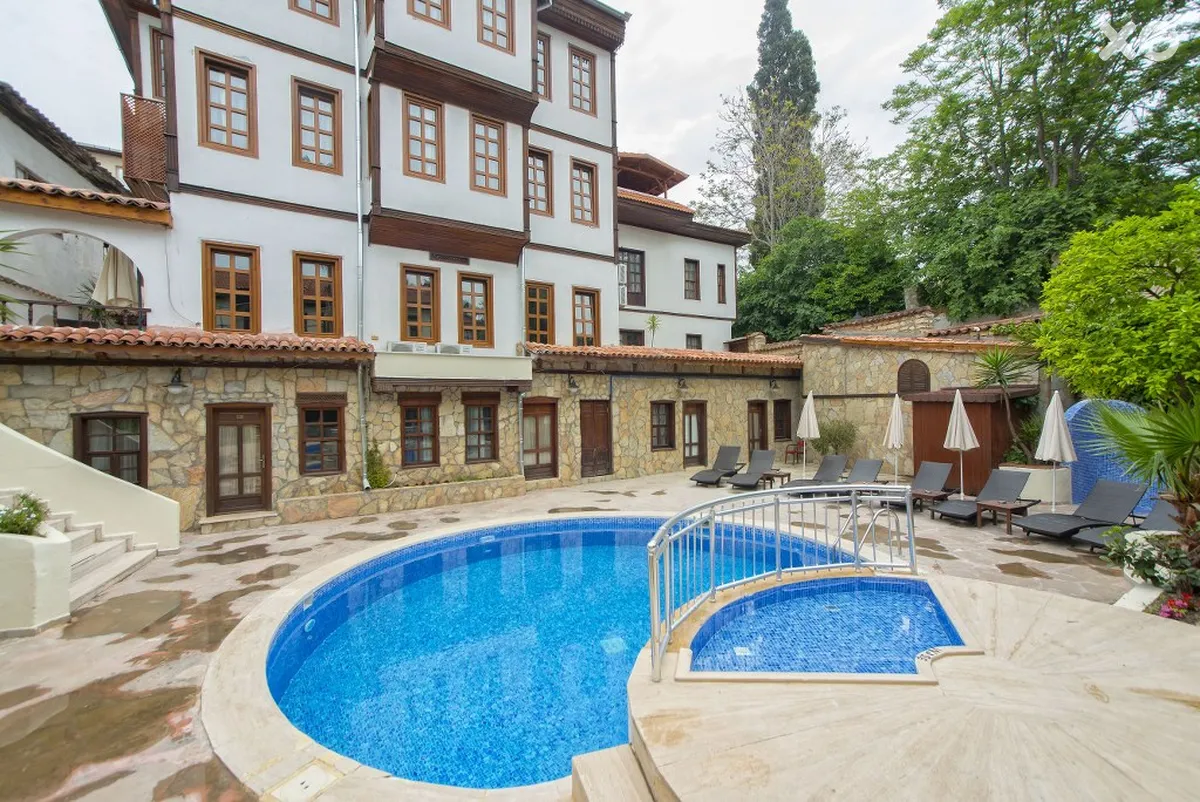 Argos Hotel