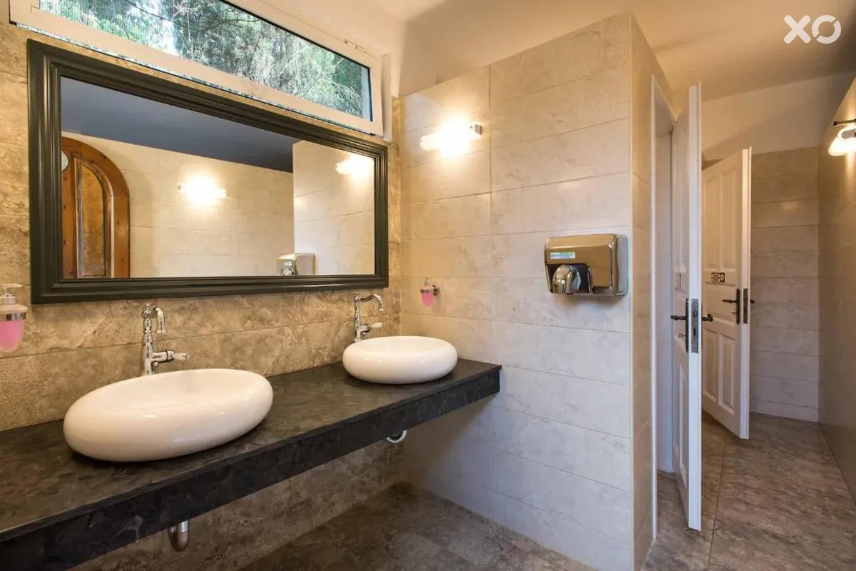 Chrismos Luxury Suites