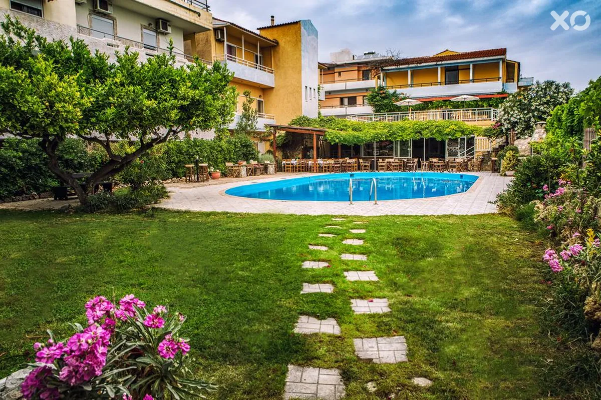 Roxani Hotel