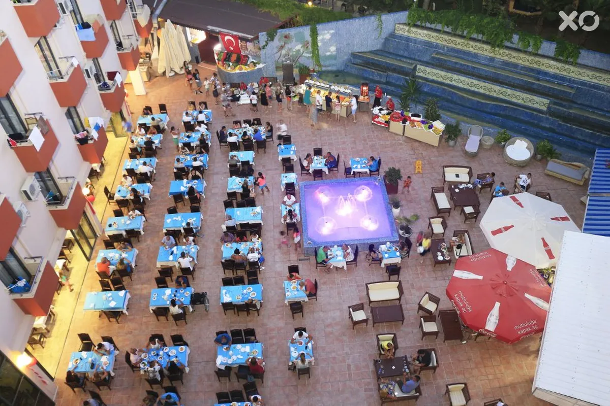Club Aqua Plaza