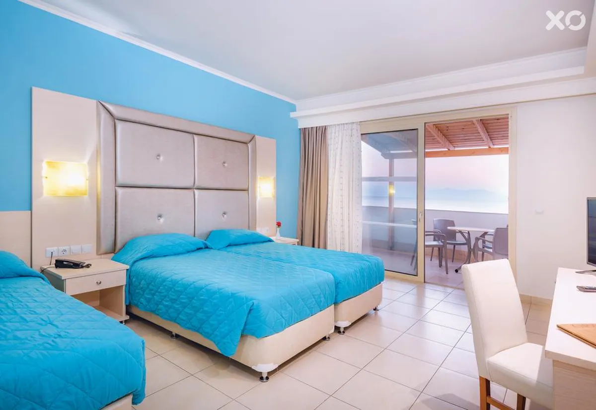 Grand Blue Beach Hotel