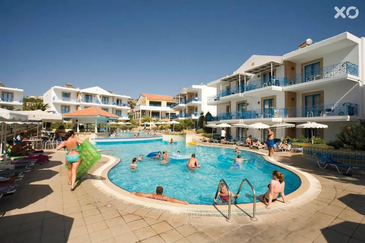 Pefki Islands Resort