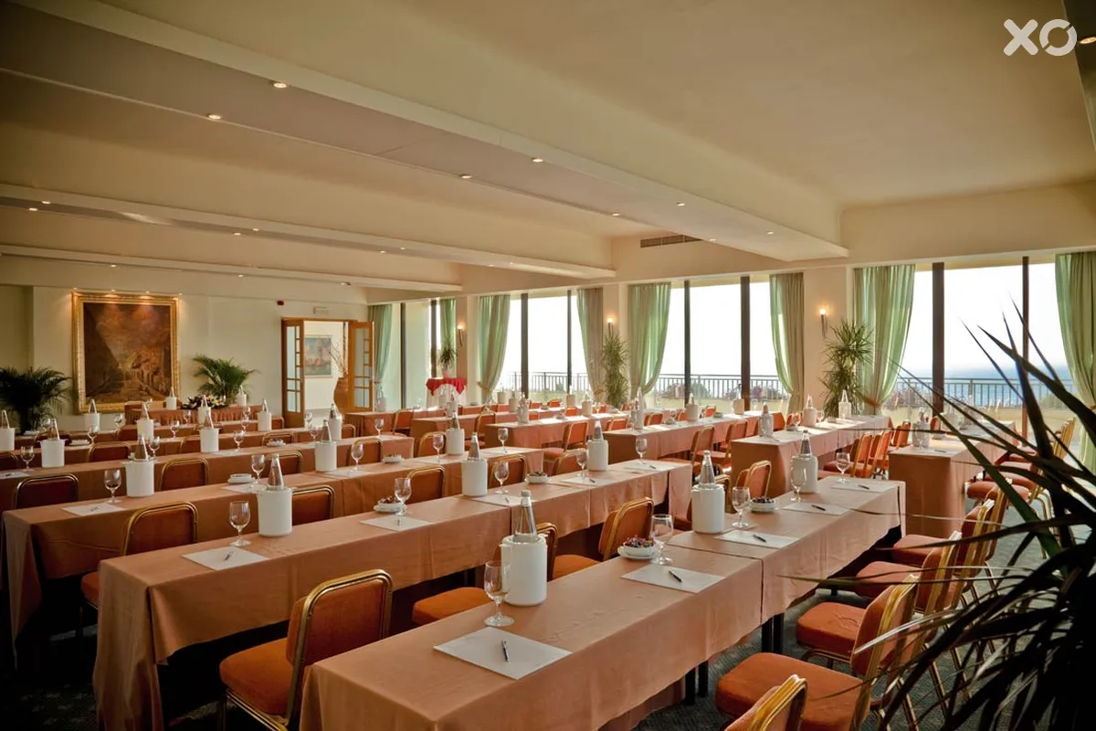 Rhodes Bay Hotel & Spa