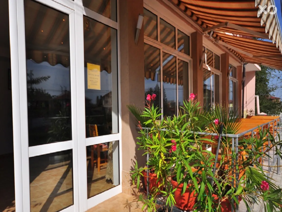 Manolovi Guest House
