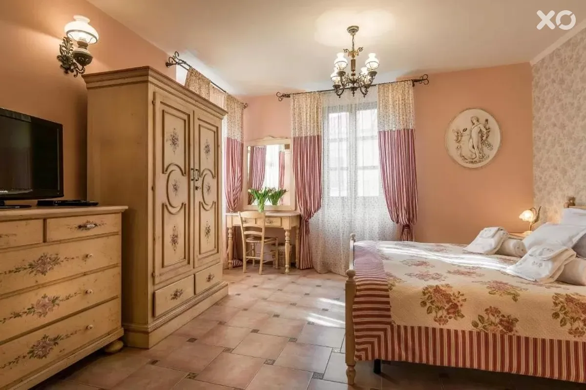 Monte Cristo Hotel