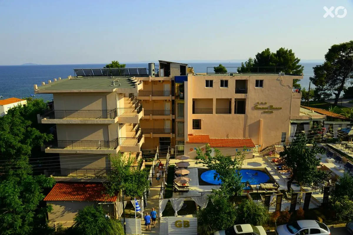 Golden Beach Hotel