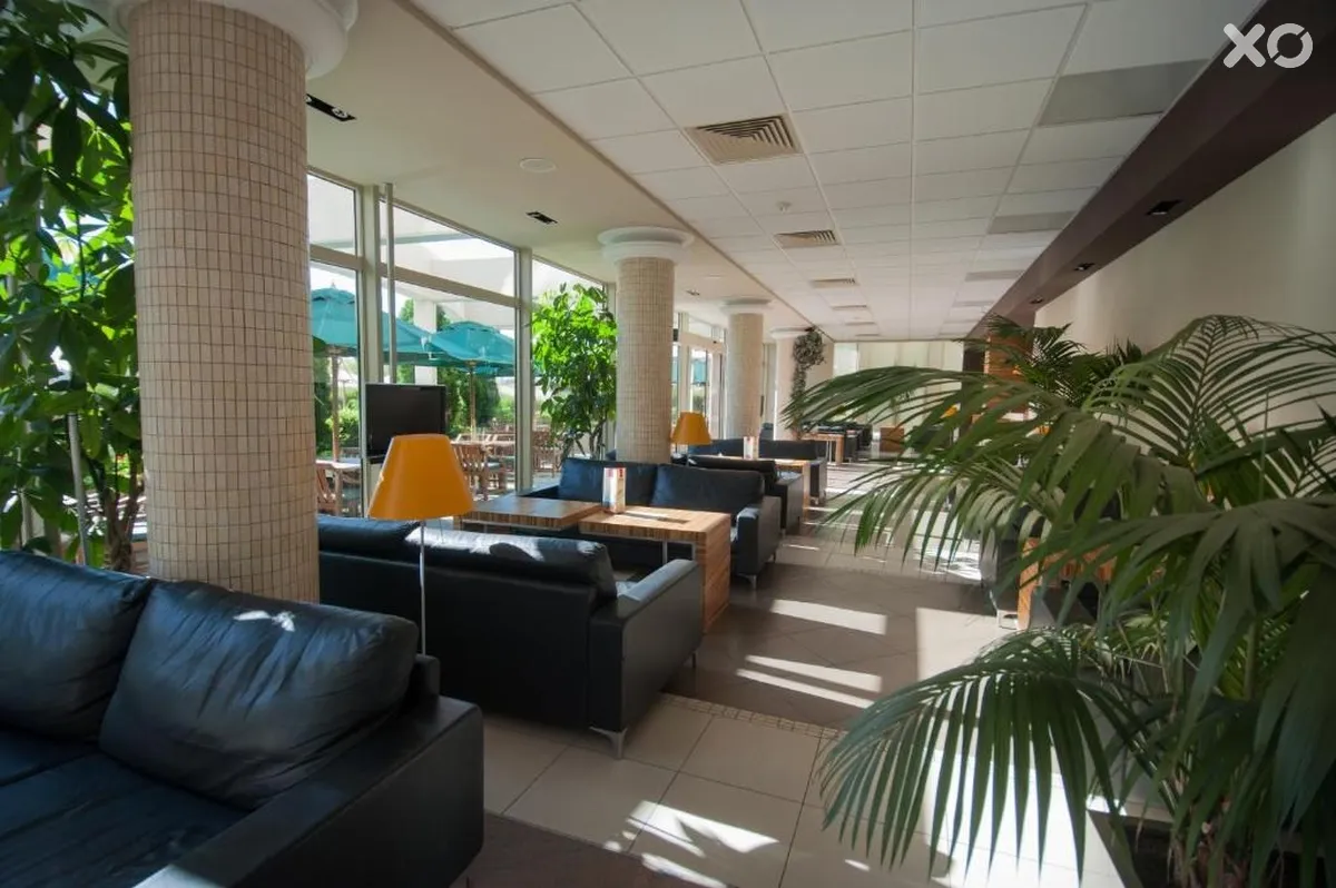 Jeravi Hotel