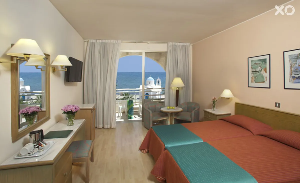 Golden Coast Hotel