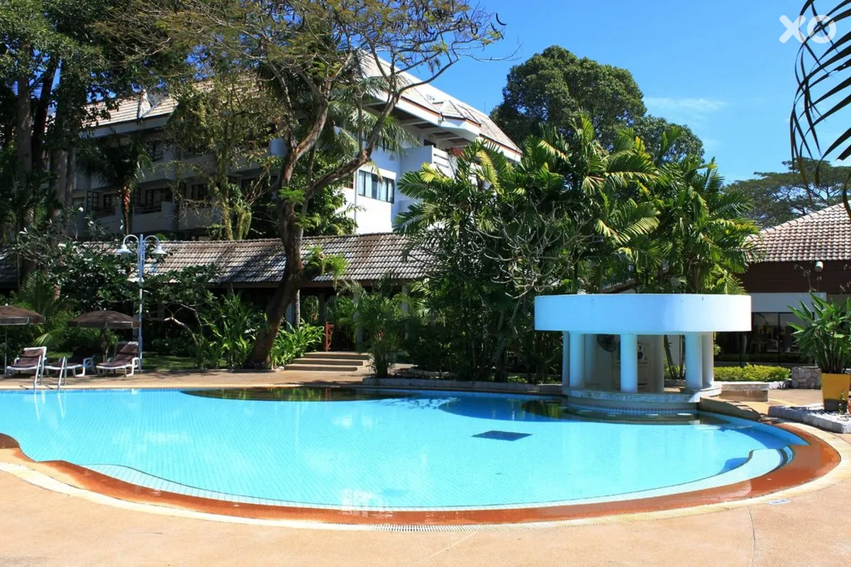 Novotel Rayong Rim Pae Resort Hotel