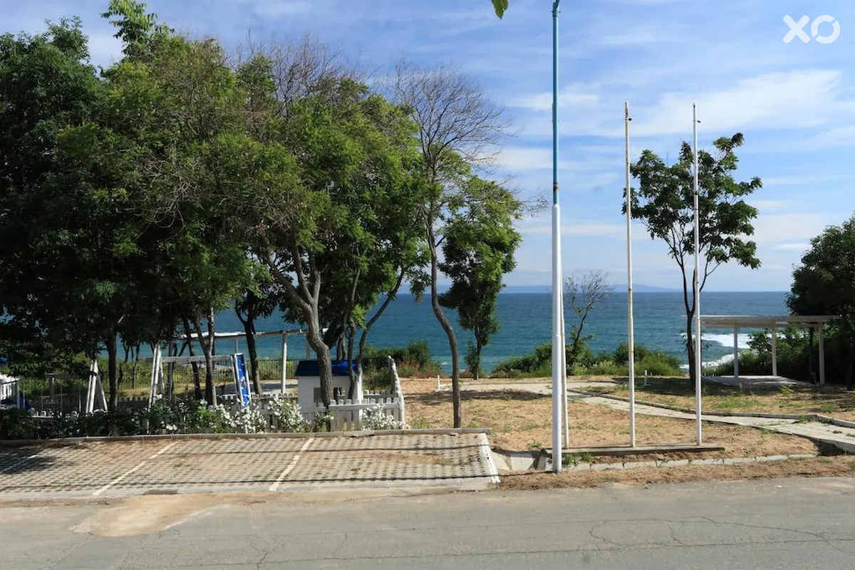 Bay Apartments
