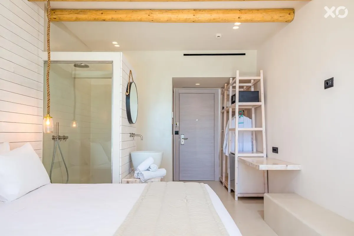 Gloria Maris Hotel Suites & Villa