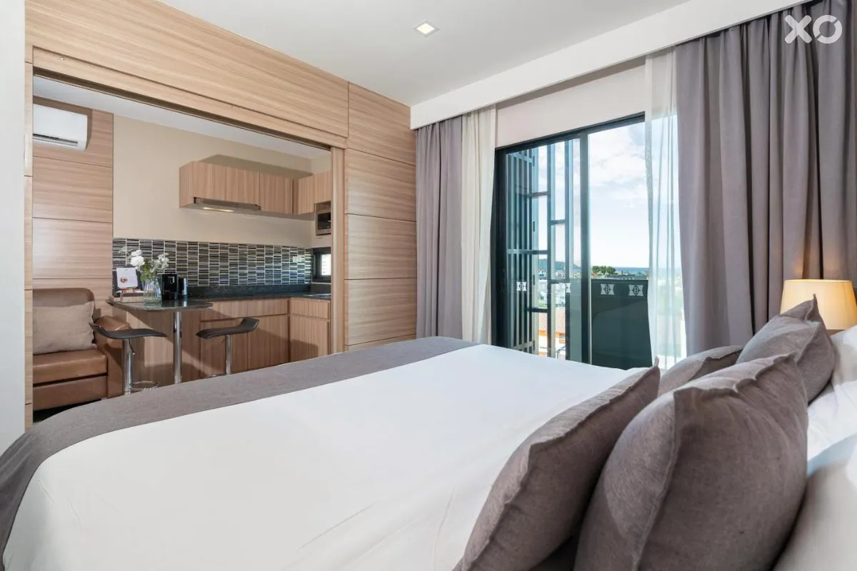 Patong Bay Residence