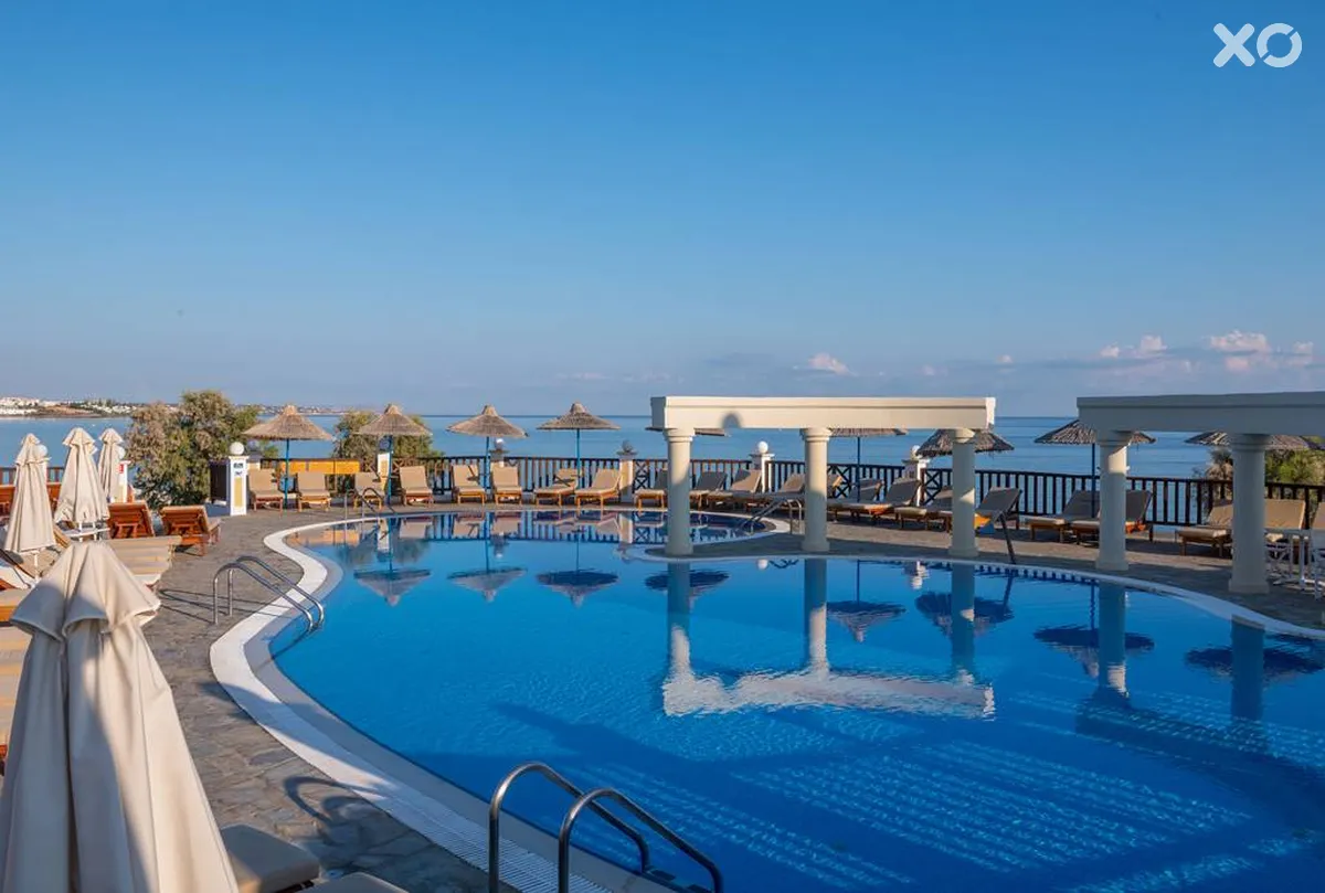 Alexander Beach Hotel & Village