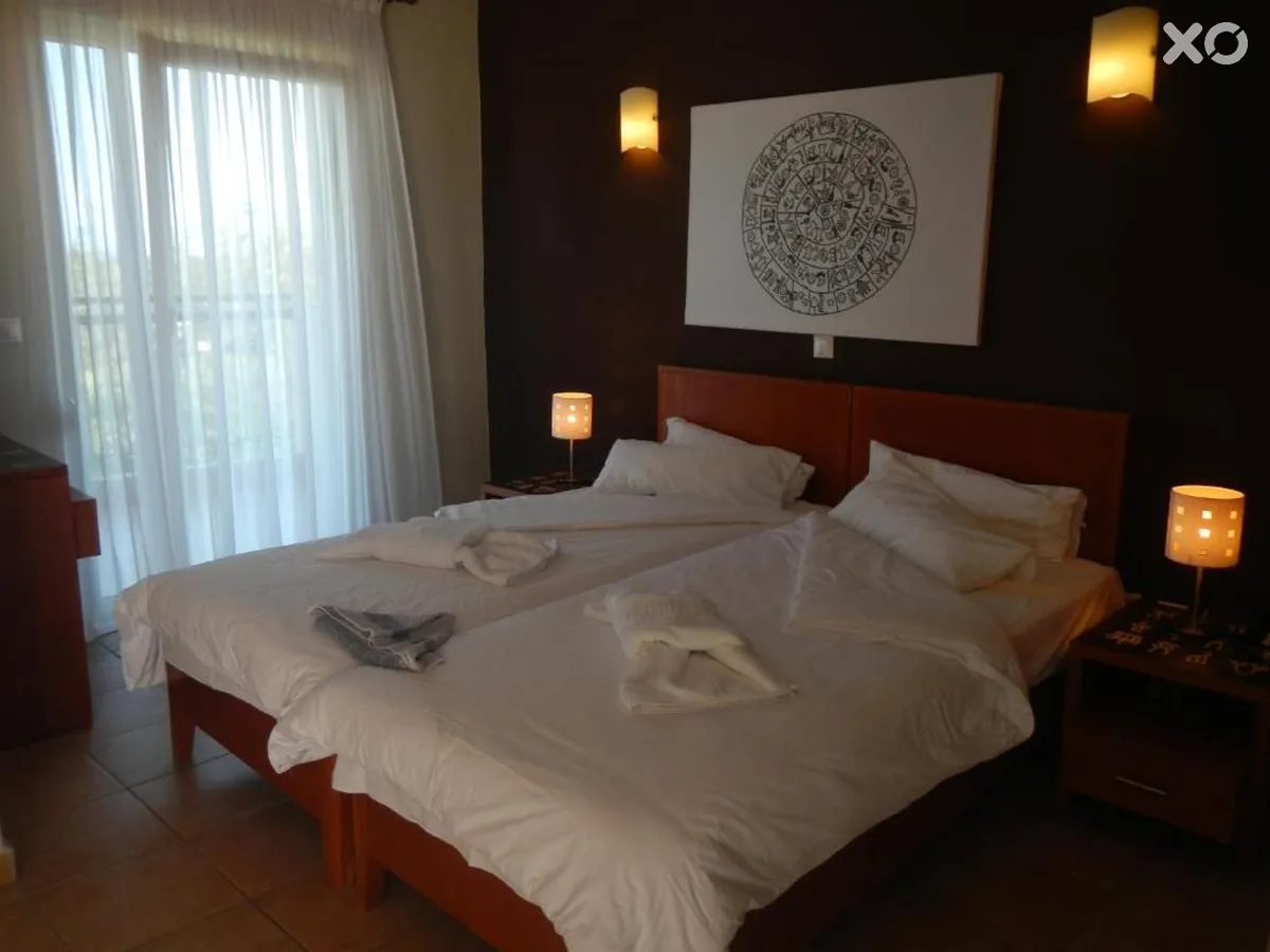 Ampelia Hotel