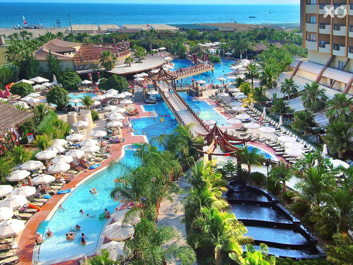 Royal Dragon Hotel