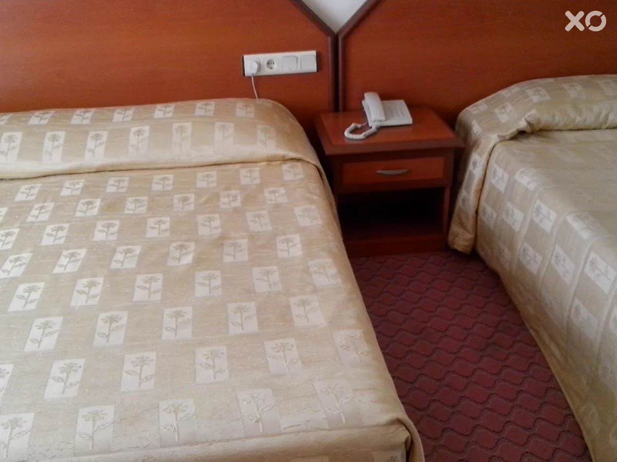 Sunshine Hotel