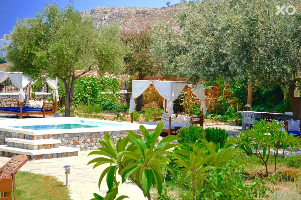 Caesars Gardens Hotel & Spa