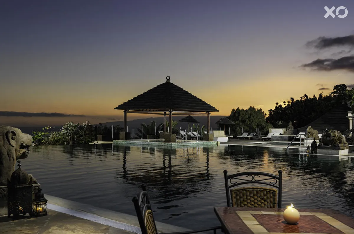 Regency Country Club Apartments & Suites
