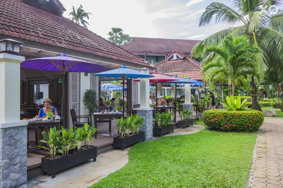 Amora Beach Resort Phuket