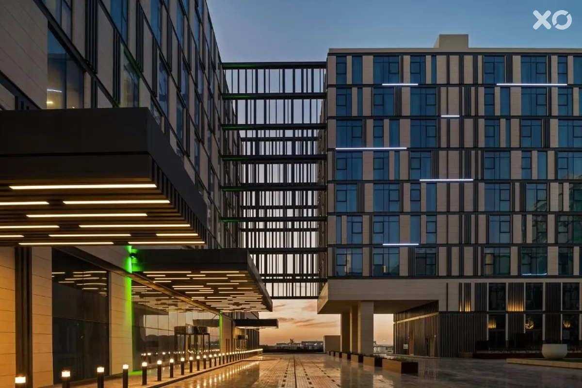 Holiday Inn Dubai Al Maktoum Airport