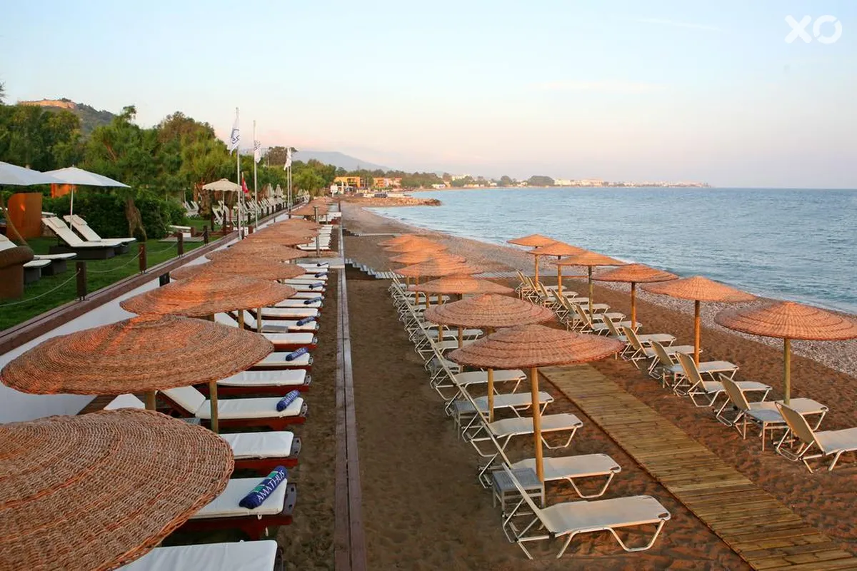 Rhodes Bay Hotel & Spa