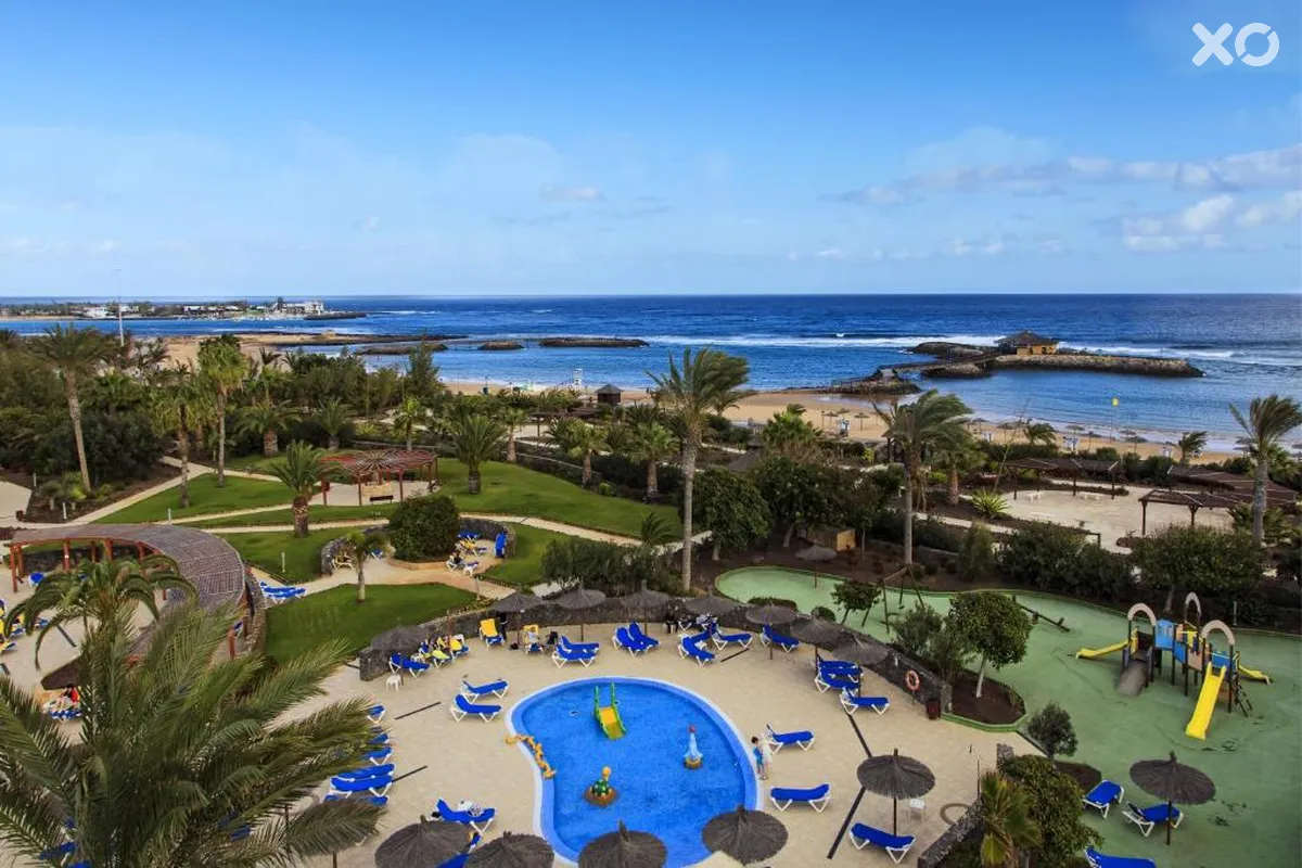 Elba Carlota Beach & Convention Resort