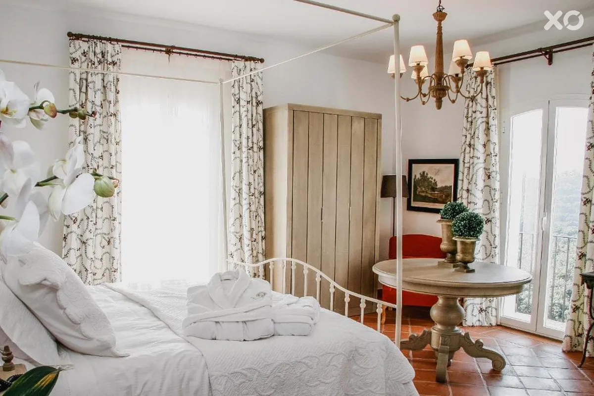 B Bou Cortijo Bravo Hotel