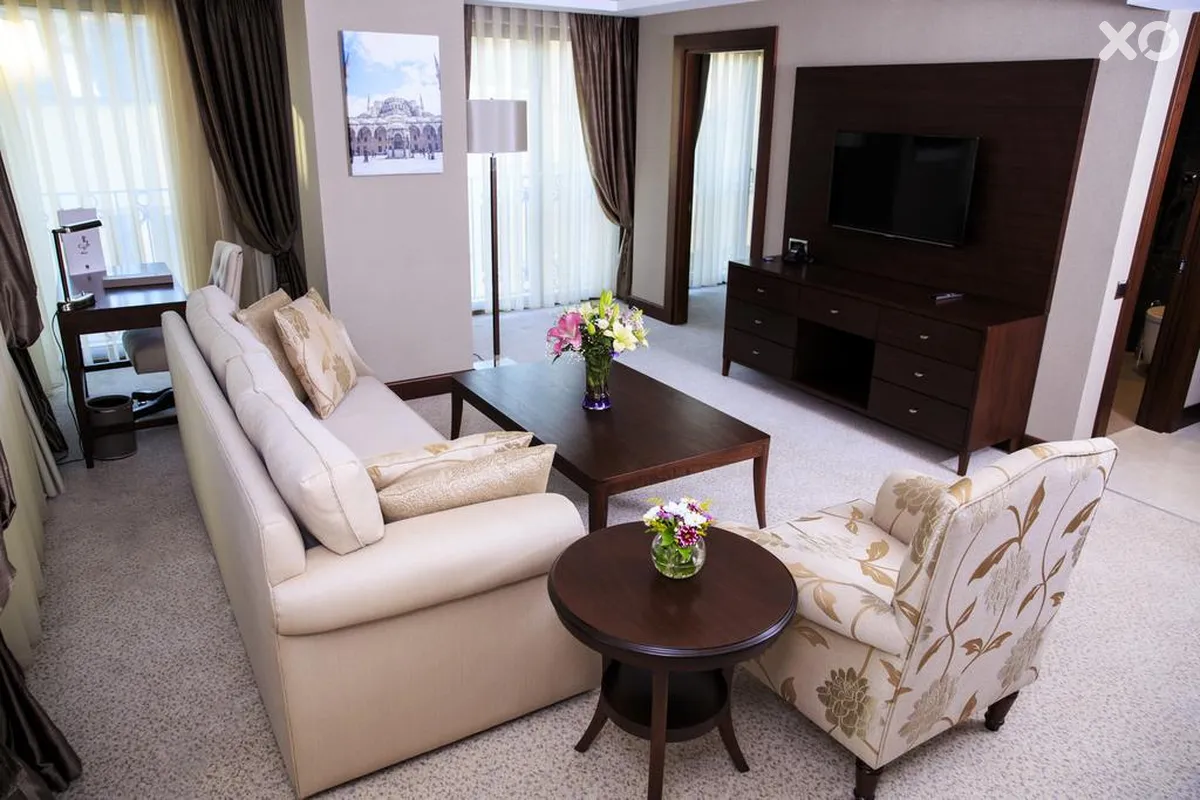 Grand Aras Hotel & Suites