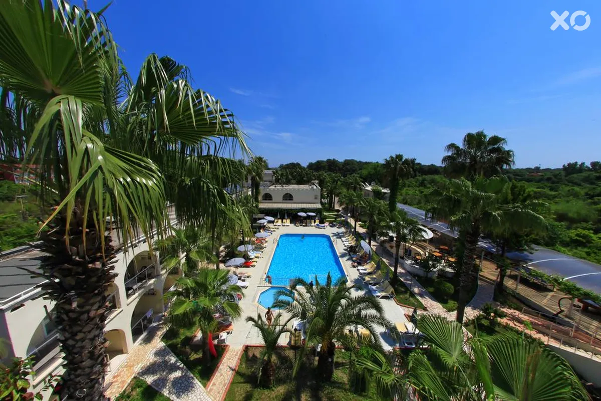 Golden Sun Hotel
