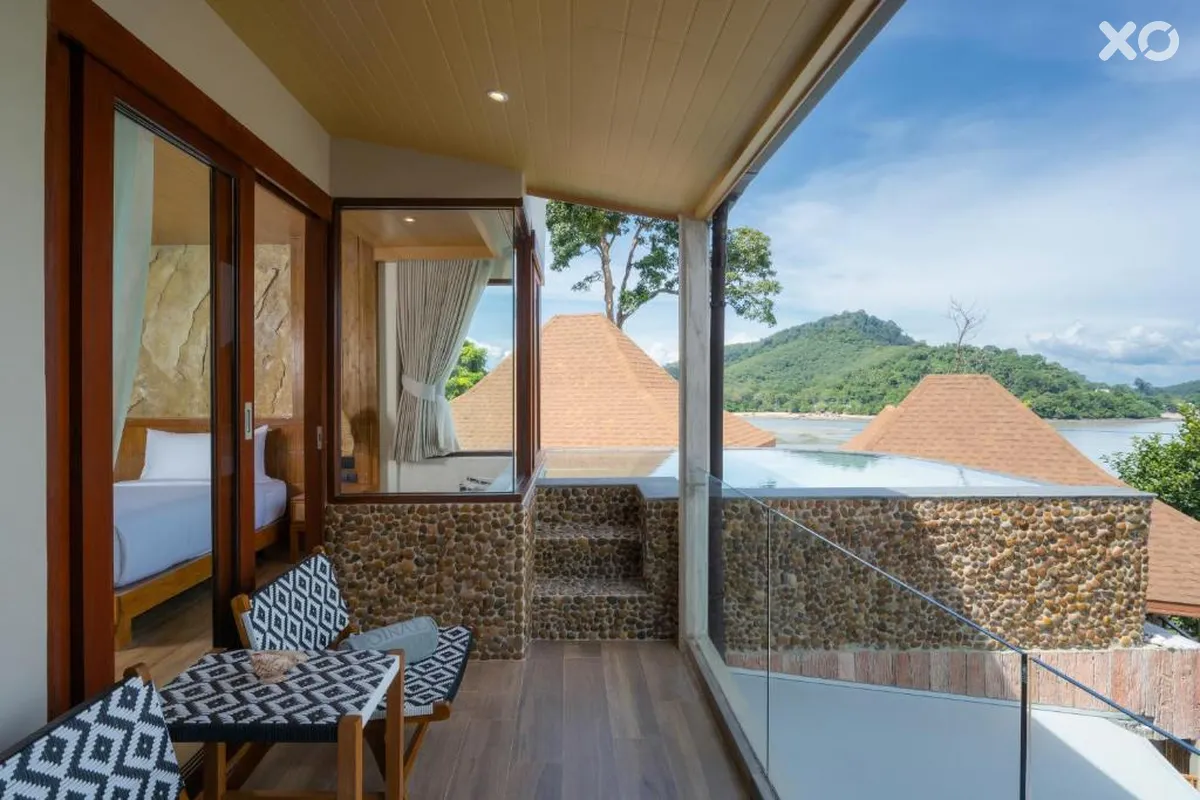 Sinae Phuket Luxury Hotel