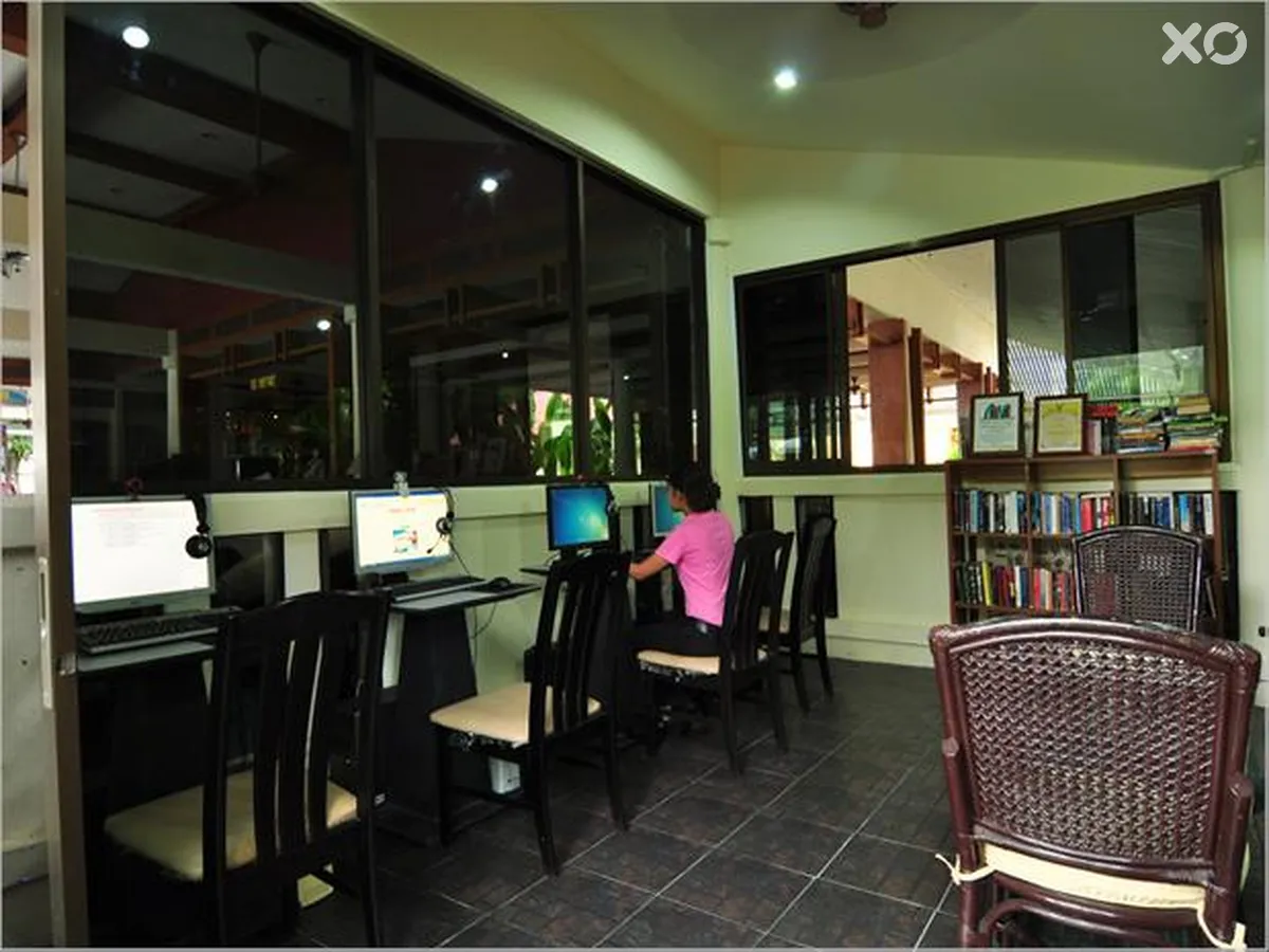 Patong Leelavadee Hua Ting Holiday Inn Пхукет