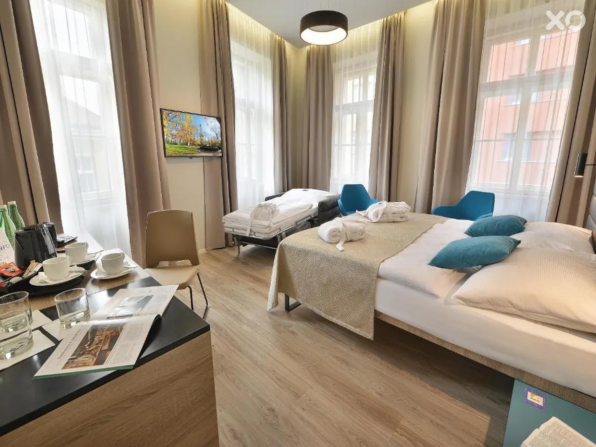 EA Hotel New Town